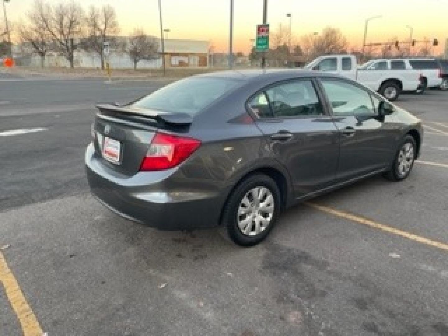 2012 HONDA CIVIC LX SEDAN 5-SPEED AT (2HGFB2F5XCH) with an 1.8L L4 SOHC 16V engine, located at 8595 Washington St., Thornton, CO, 80229, (303) 287-5511, 39.852348, -104.978447 - Looking for a reliable and affordable pre-owned vehicle in Thornton, CO? Look no further than D1 Auto Credit - Thornton, your trusted used car dealer in Denver County, Jefferson County, and Adams County, Colorado. We specialize in providing bad credit auto loans for quality used cars, trucks, vans, - Photo#4